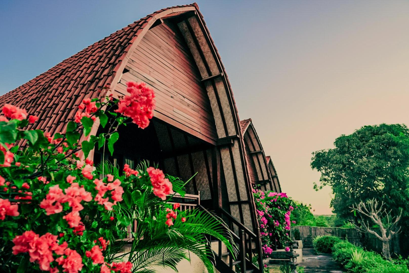 Bataran Garden Cottage Batununggul Exterior photo